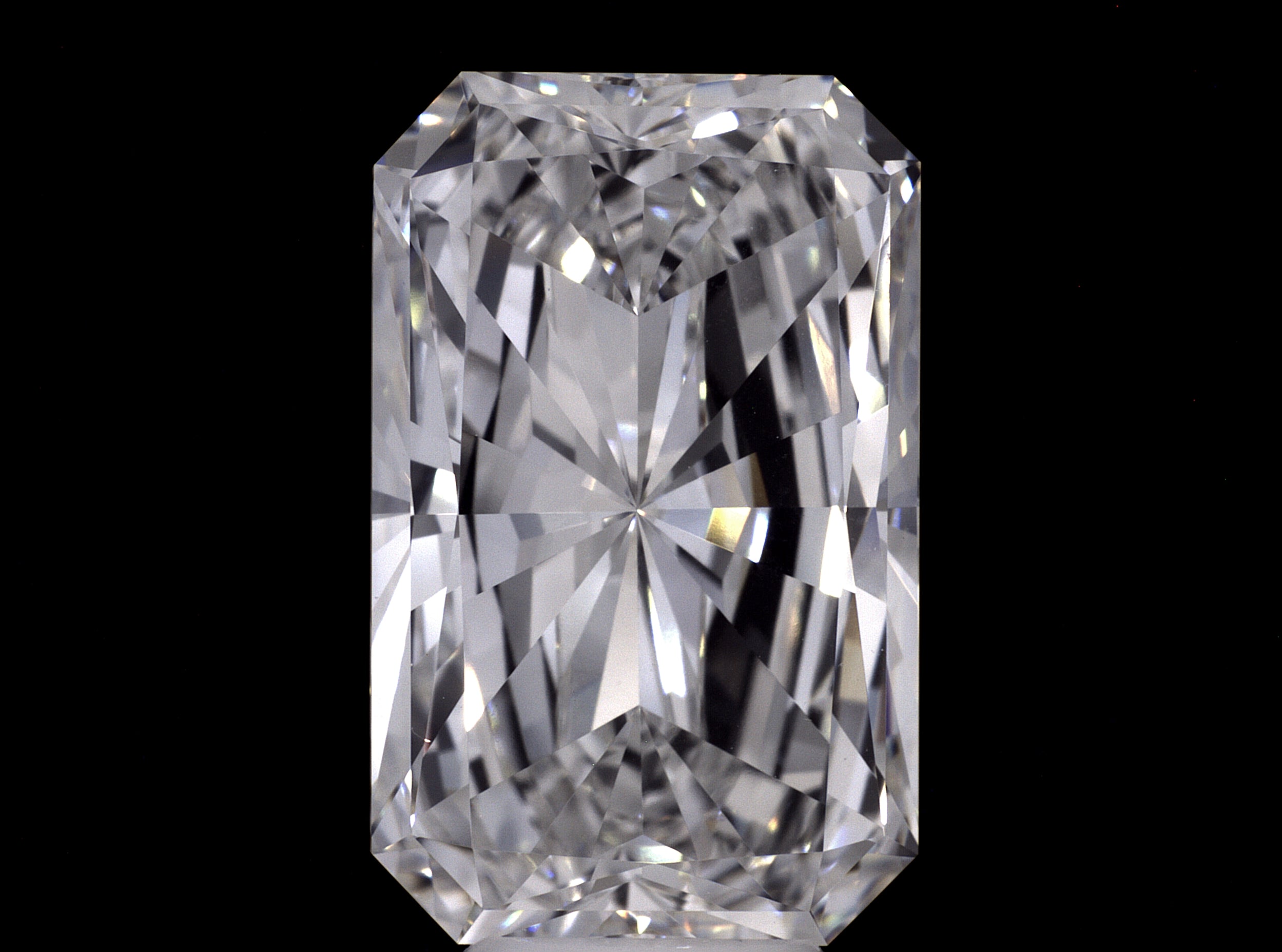 8.59ct E VVS2 Radiant Lab Diamond, IGI Certified