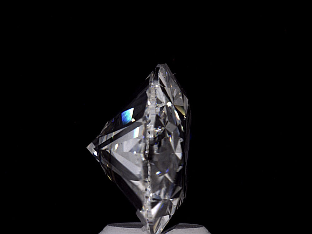 6.5ct E VS1 Oval Lab Diamond, IGI Certified